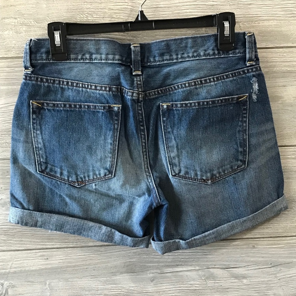 Women's Gap 1969 Boyfriend Denim Shorts - Picture 2 of 6